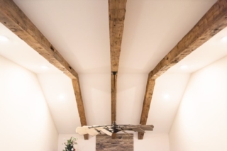 Southend-Reclaimed-Hand-Hewn-Beams-4