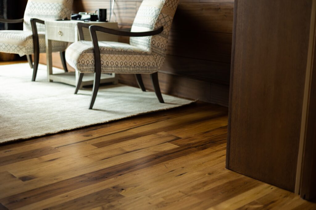 southend-reclaimed-antique-reclaimed-wormy-chestnut-flooring-13