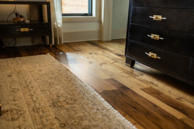 southend-reclaimed-antique-reclaimed-wormy-chestnut-flooring-18