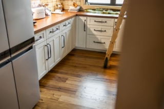 southend-reclaimed-antique-reclaimed-wormy-chestnut-flooring-35