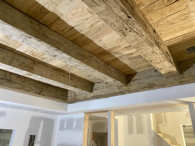 southend-reclaimed-hand-hewn-box-beams-oak-ceiling-planking-2