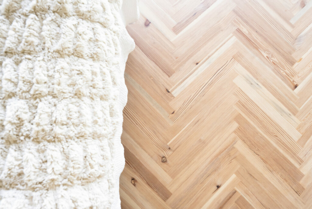 southend-reclaimed-reclaimed-antique-heart-pine-engineered-flooring-4