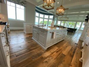 southend-reclaimed-original-face-skip-planed-white-oak-flooring-49