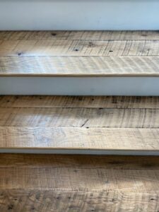 southend-reclaimed-original-face-skip-planed-white-oak-stair-treads-4