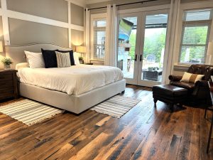 Racehorse Reclaimed Oak Flooring - Dark Horse - Southend Reclaimed