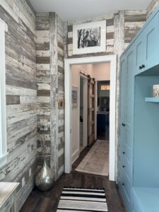 southend-reclaimed-faded-white-reclaimed-barnsiding-13