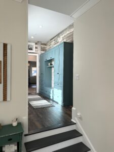 southend-reclaimed-faded-white-reclaimed-barnsiding-18