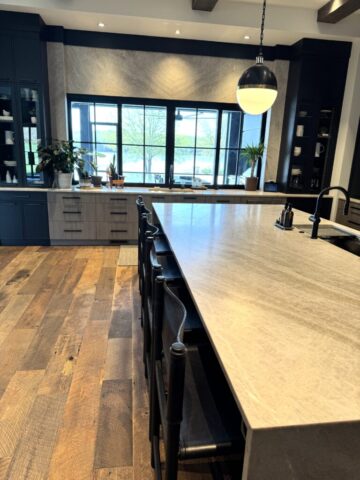 southend-reclaimed-original-face-reclaimed-oak-flooring-2