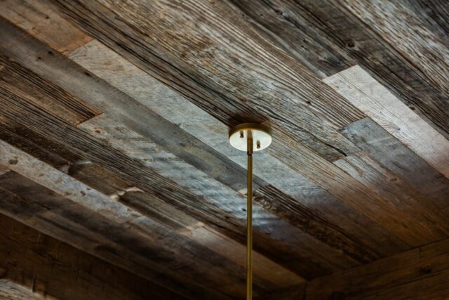 southend-reclaimed-hand-hewn-box-beams-weathered-grey-barnsiding-7