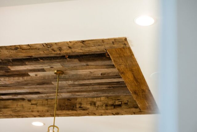 southend-reclaimed-hand-hewn-box-beams-weathered-grey-barnsiding-8