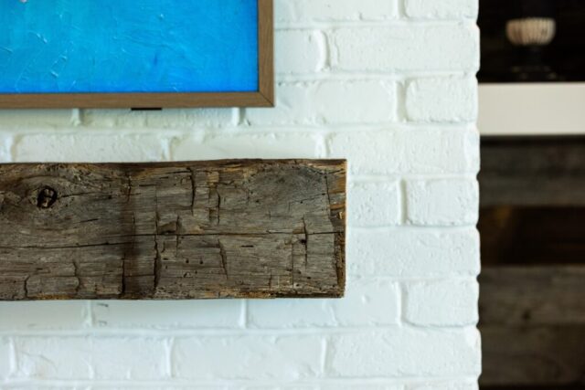 southend-reclaimed-hand-hewn-solid-mantel-3