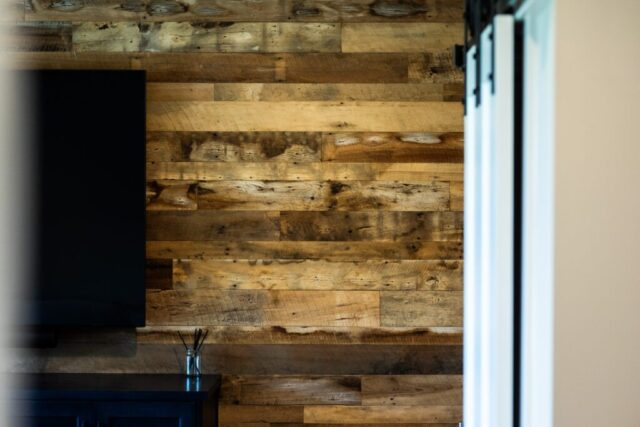 southend-reclaimed-original-face-mixed-hardwoods-wall-planking-3