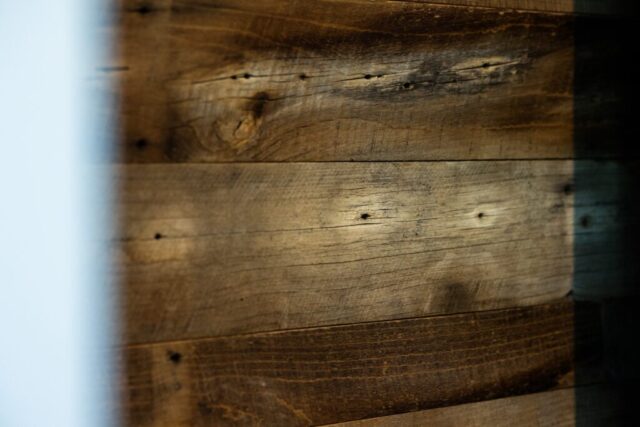 southend-reclaimed-original-face-mixed-hardwoods-wall-planking-4