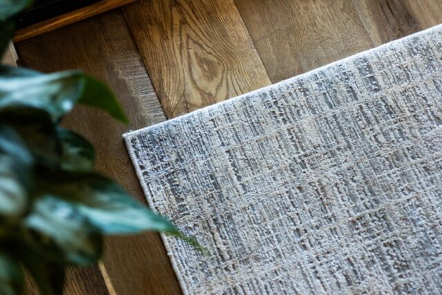 southend-reclaimed-original-face-skip-planed-reclaimed-oak-solid-plank-flooring-21