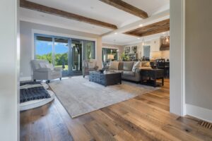 southend-reclaimed-original-face-skip-planed-reclaimed-oak-solid-plank-flooring-hand-hewn-box-beams-2