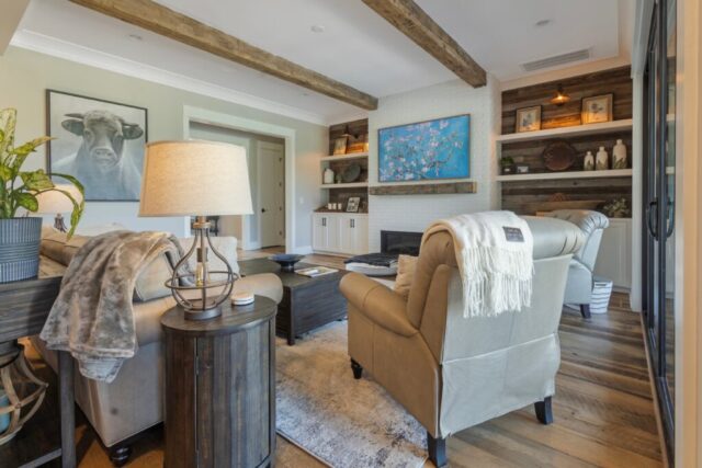southend-reclaimed-original-face-skip-planed-reclaimed-oak-solid-plank-flooring-hand-hewn-box-beams-4