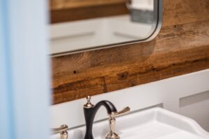 southend-reclaimed-original-face-softwoods-wall-planking-3