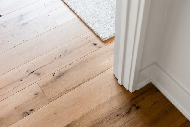 southend-reclaimed-reclaimed-antique -white-oak-flooring-smooth-face-24