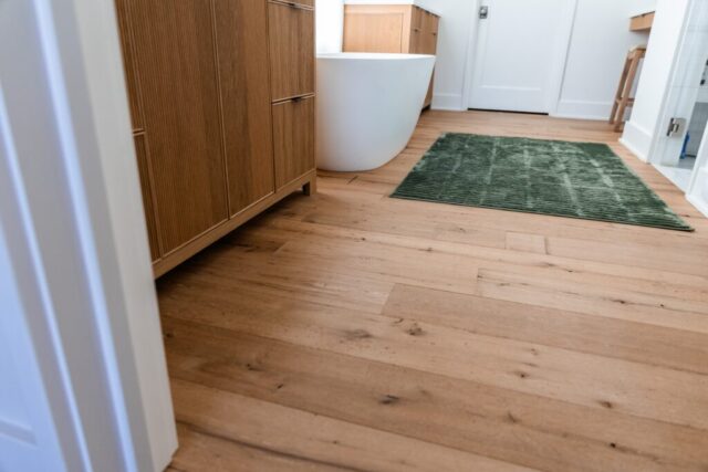 southend-reclaimed-reclaimed-antique -white-oak-flooring-smooth-face-27