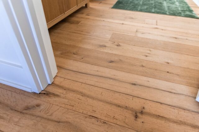southend-reclaimed-reclaimed-antique -white-oak-flooring-smooth-face-28