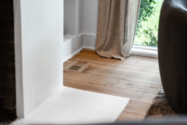 southend-reclaimed-reclaimed-antique -white-oak-flooring-smooth-face-41