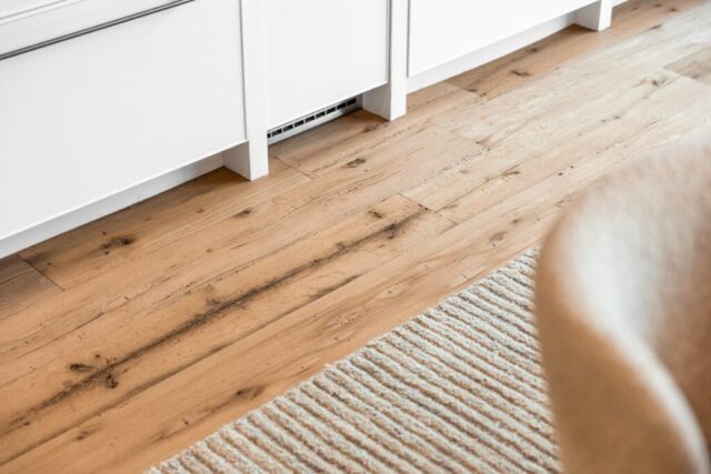 southend-reclaimed-reclaimed-antique -white-oak-flooring-smooth-face-44