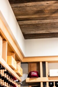 southend-reclaimed-weathered-grey-barnsiding-ceiling-planking