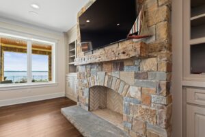 Reclaimed Solid Mantel