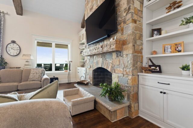 Reclaimed Solid Mantel