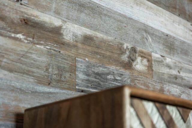 Weathered Grey Barnsiding Wall Paneling
