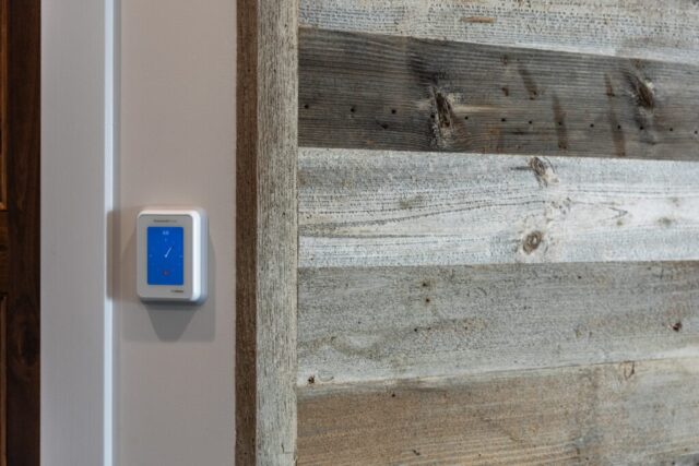 Weathered Grey Barnsiding Wall Paneling