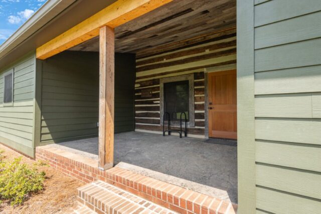 Reclaimed Weathered Grey Barnsiding